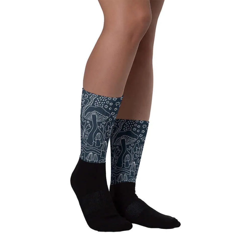 Nowhere2be Mushroom Socks