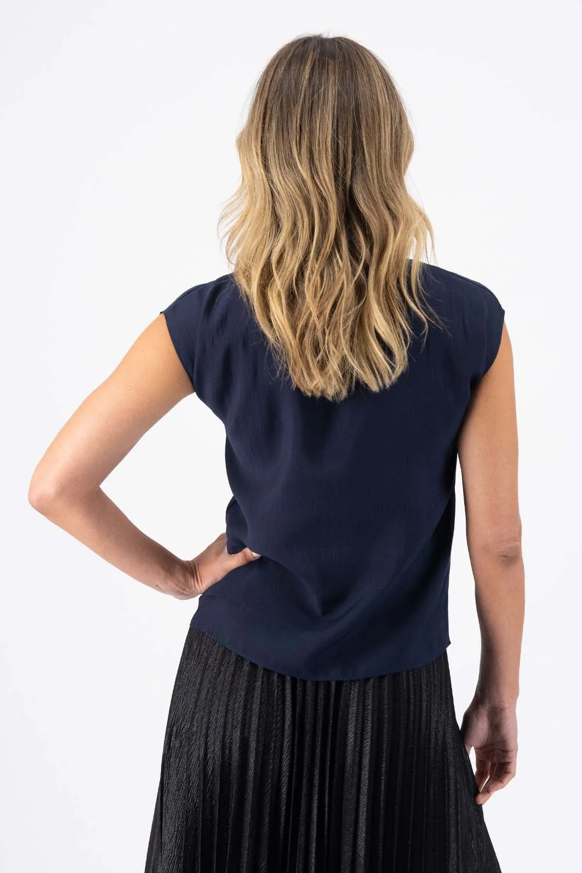 Skyscraper Tee Navy in Fine Tencel