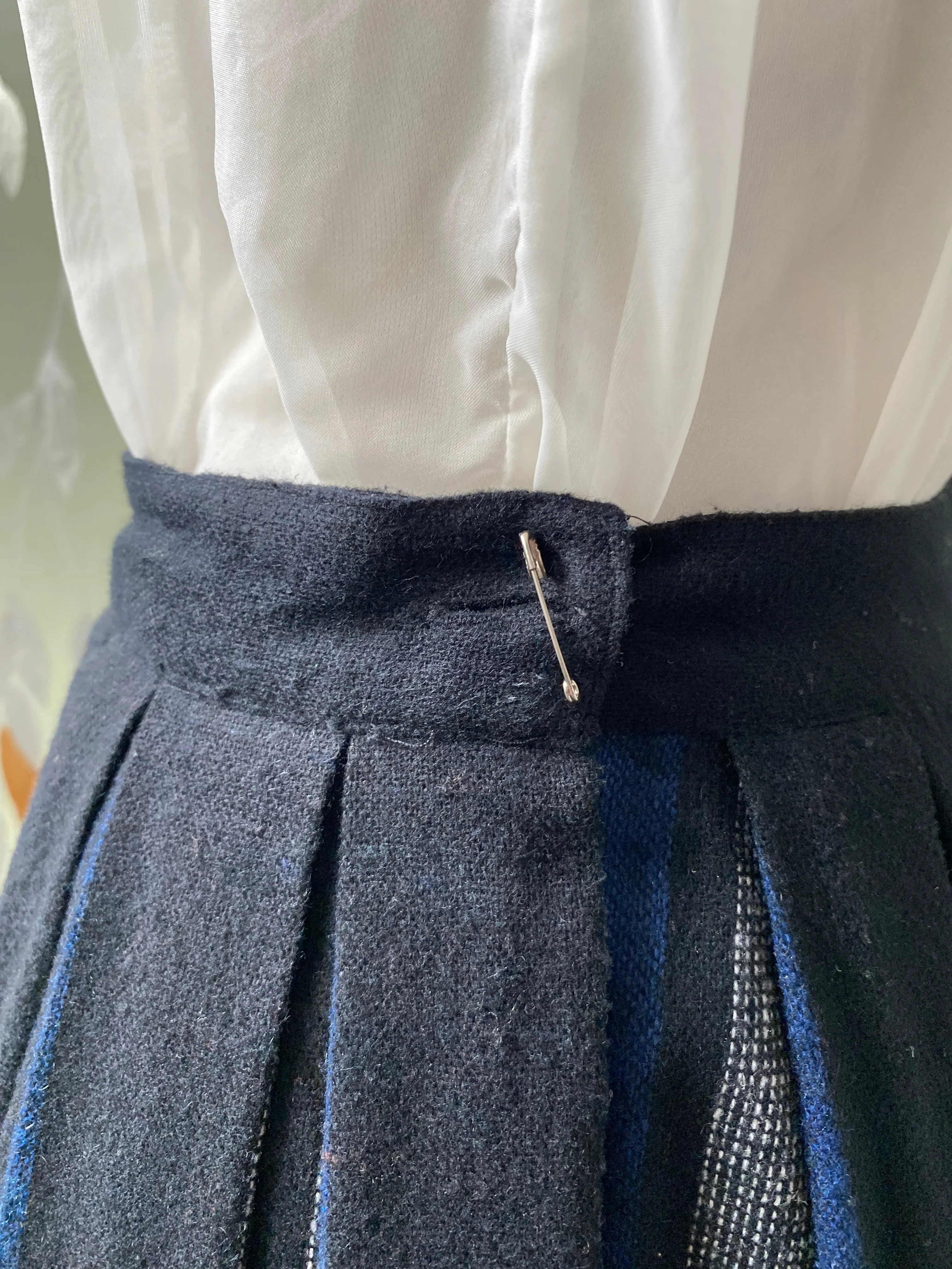 Vintage 1980s Black & Blue Stripe Wool Invert Pleat Skirt, W27"